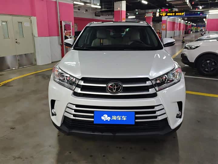 Фото 2 - Toyota Highlander