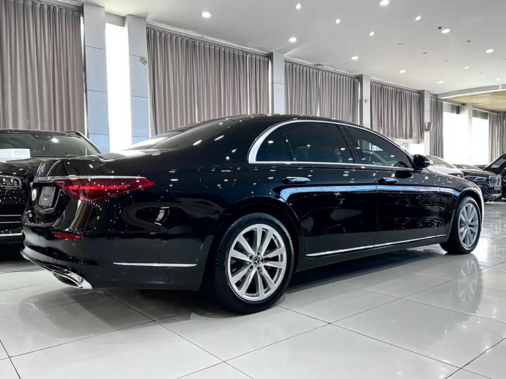 Фото 4 - Mercedes-Benz S-Class