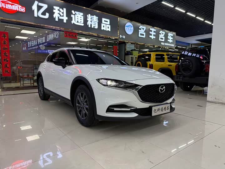 Фото 3 - Mazda CX-4