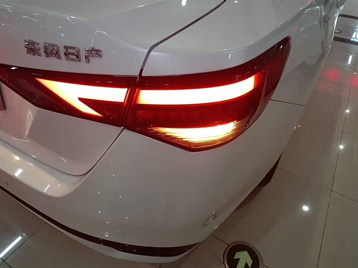 Фото 8 - Nissan Sylphy