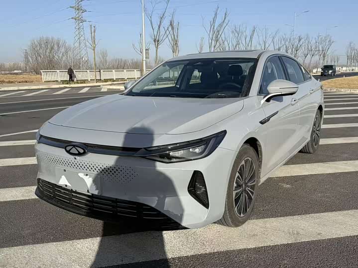 Фото 1 - Chery Fulwin A8