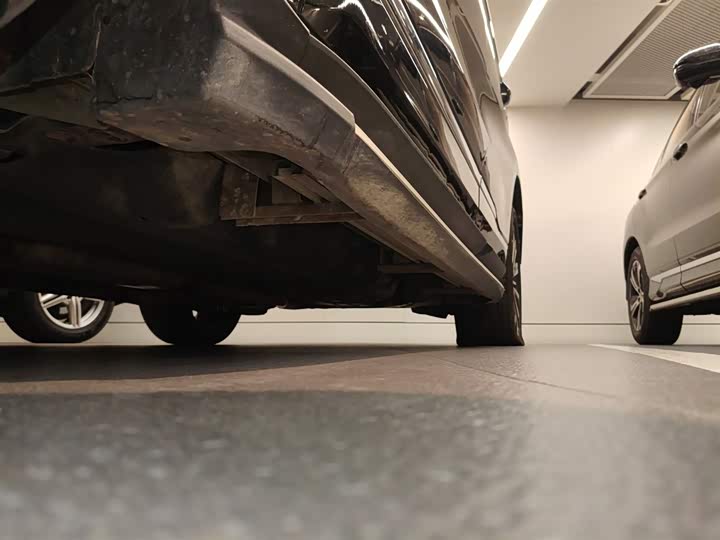 Фото 8 - Ford Edge