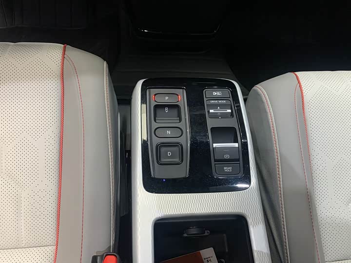 Фото 10 - Honda e:NS2