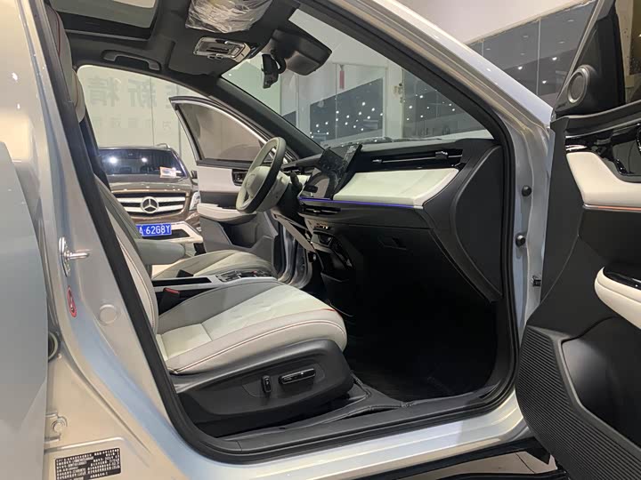 Фото 8 - Honda e:NS2