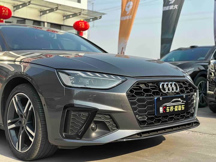 Фото 7 - Audi A4L