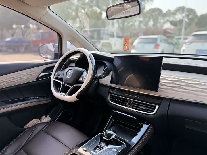 Фото 7 - BYD Song Max Hybrid