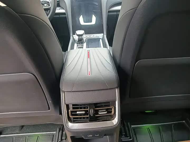 Фото 9 - Hongqi H5