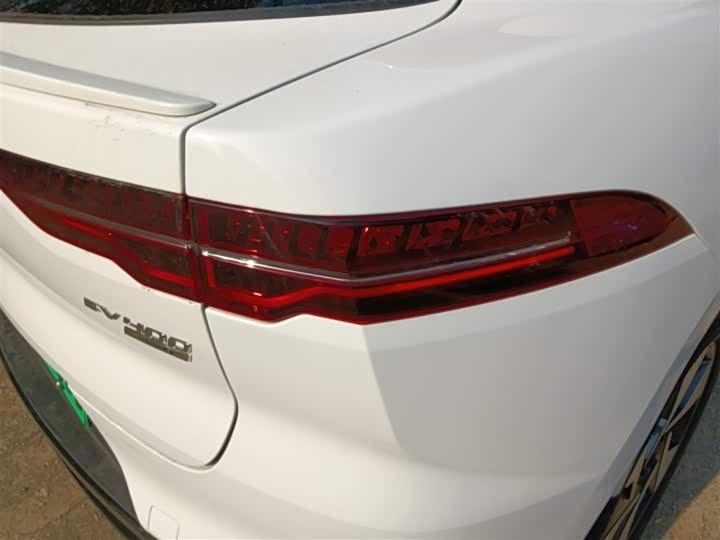 Фото 8 - Jaguar I-Pace