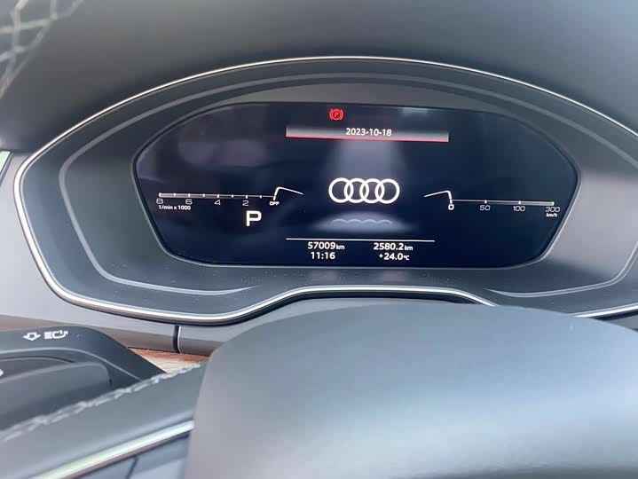 Фото 5 - Audi Q5L