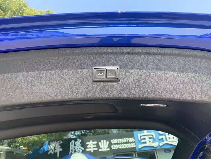 Фото 9 - Audi Q5L