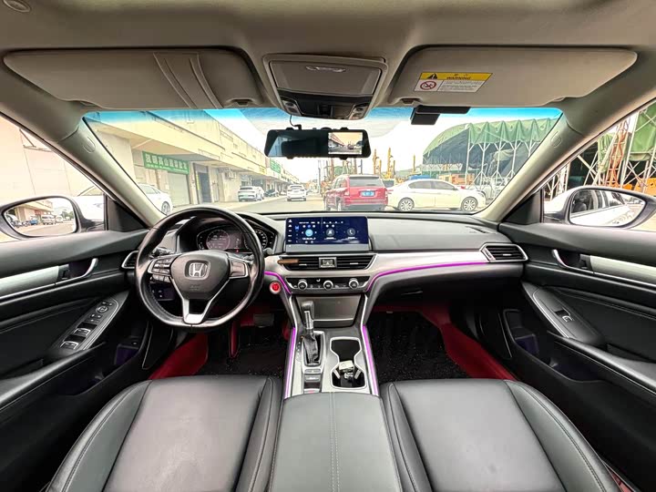 Фото 6 - Honda Accord