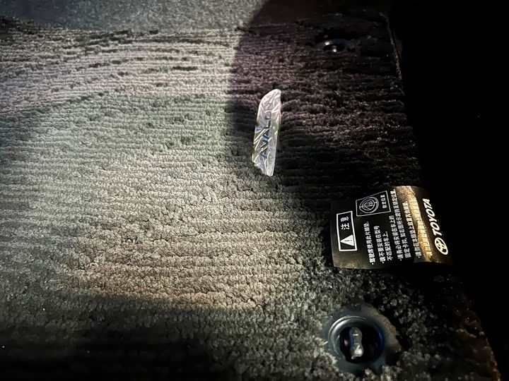 Фото 7 - Toyota Avalon