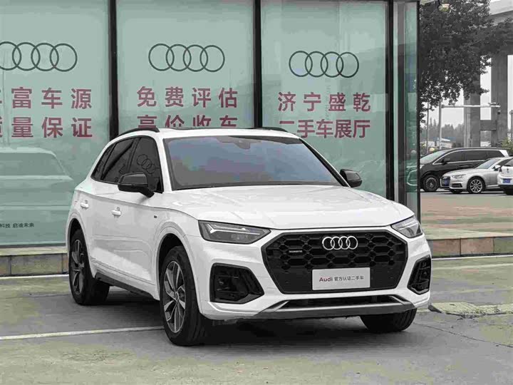 Фото 3 - Audi Q5L