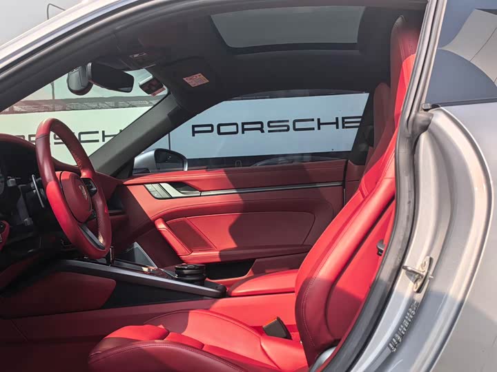 Фото 5 - Porsche 911