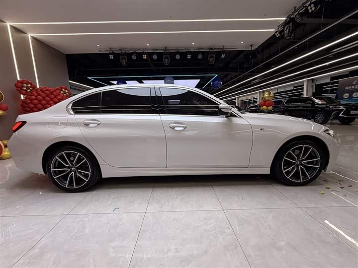 Фото 8 - BMW 3 Series