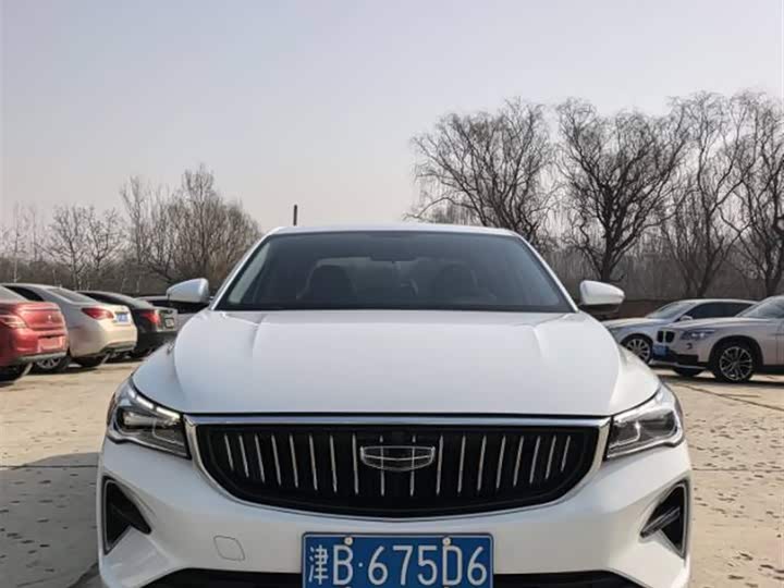 Фото 2 - Geely Emgrand