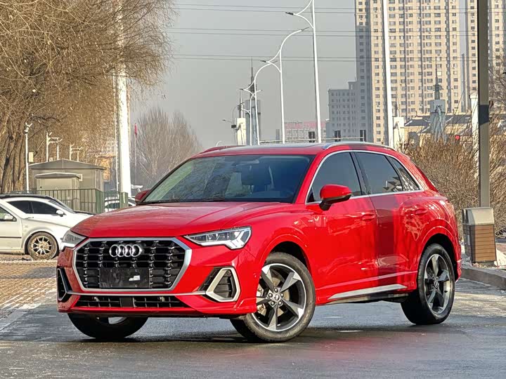 Фото 1 - Audi Q3