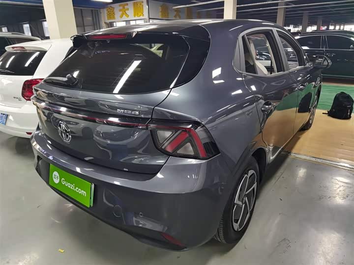 Фото 7 - MG Motor 4 EV