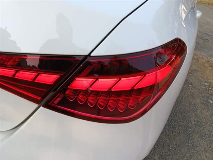 Фото 8 - Mercedes-Benz C-Class