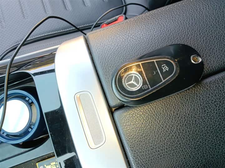 Фото 9 - Mercedes-Benz C-Class