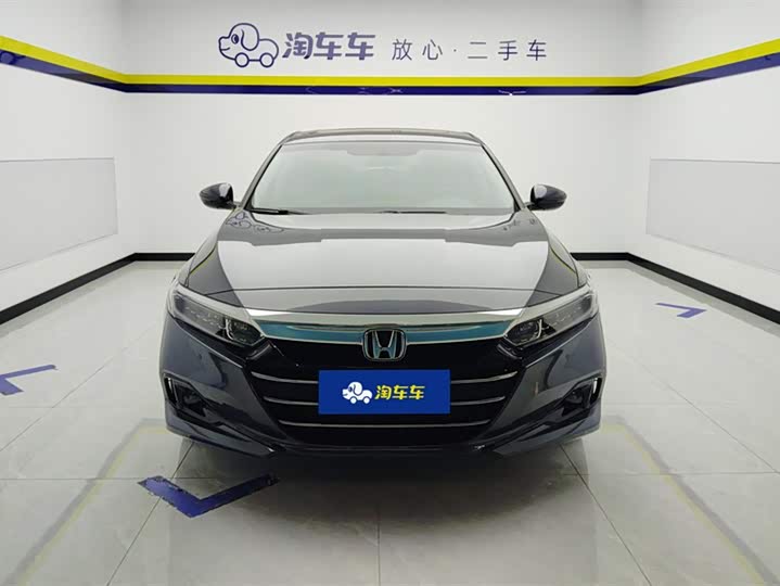 Фото 2 - Honda Accord