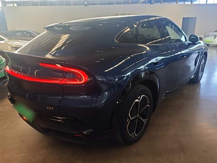 Фото 7 - Xiaomi YU7