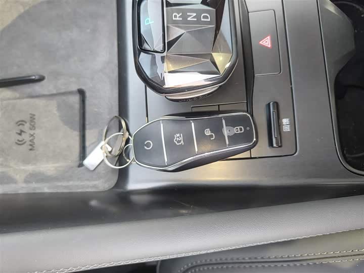 Фото 9 - BYD Song L