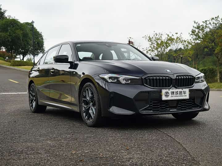 Фото 3 - BMW 3 Series