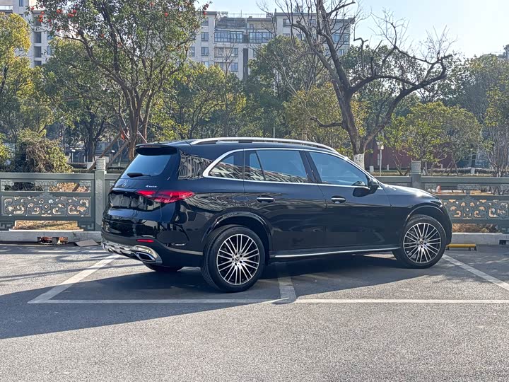 Фото 4 - Mercedes-Benz GLC-Class