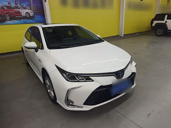 Фото 4 - Toyota Corolla