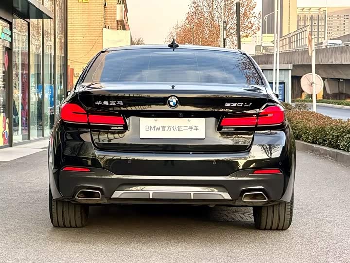 Фото 4 - BMW 5 Series