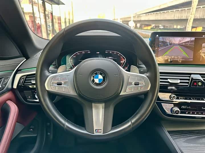 Фото 9 - BMW 5 Series