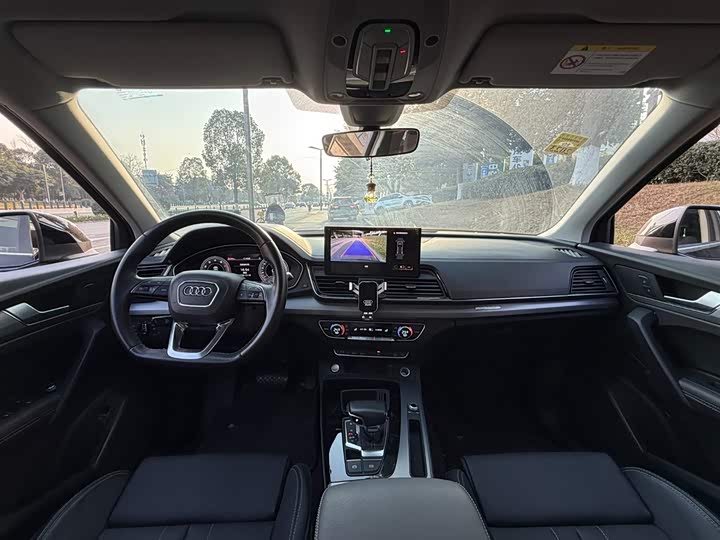 Фото 7 - Audi Q5L