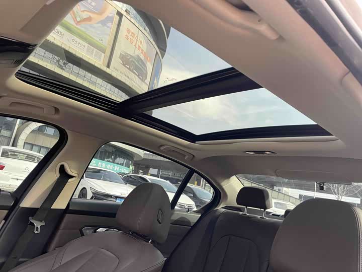 Фото 9 - BMW 3 Series