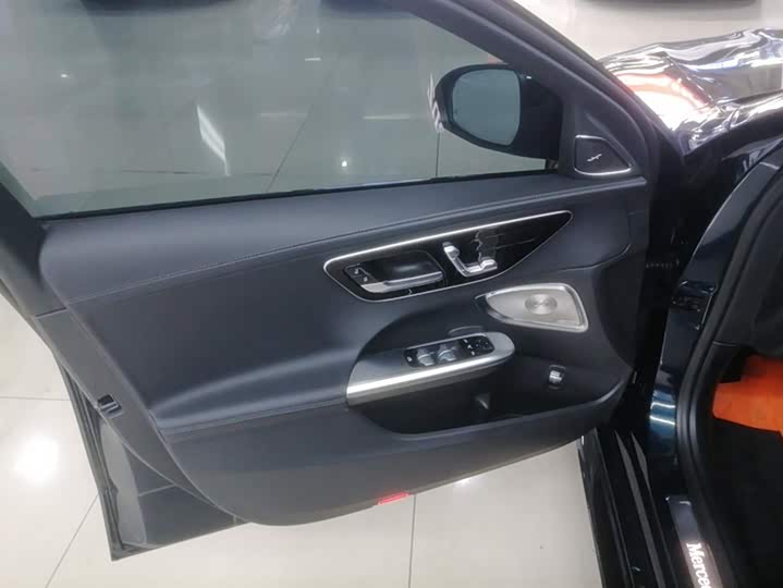 Фото 7 - Mercedes-Benz C-Class