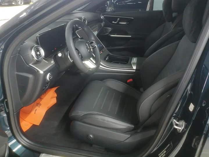 Фото 9 - Mercedes-Benz C-Class