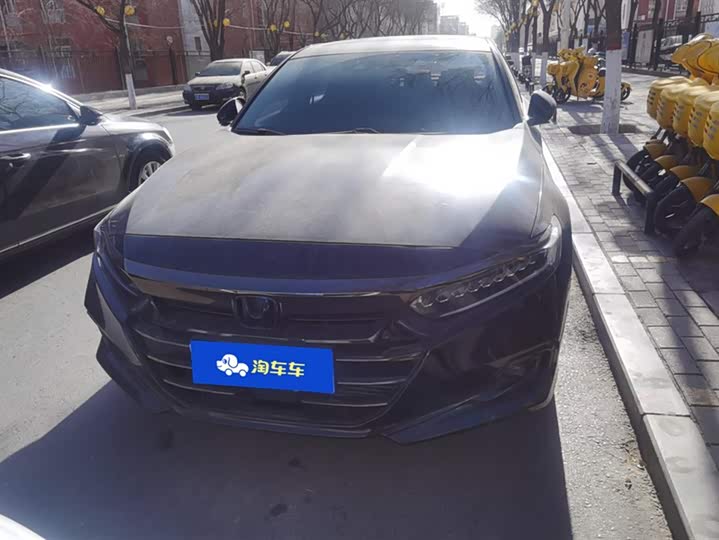 Фото 2 - Honda Accord