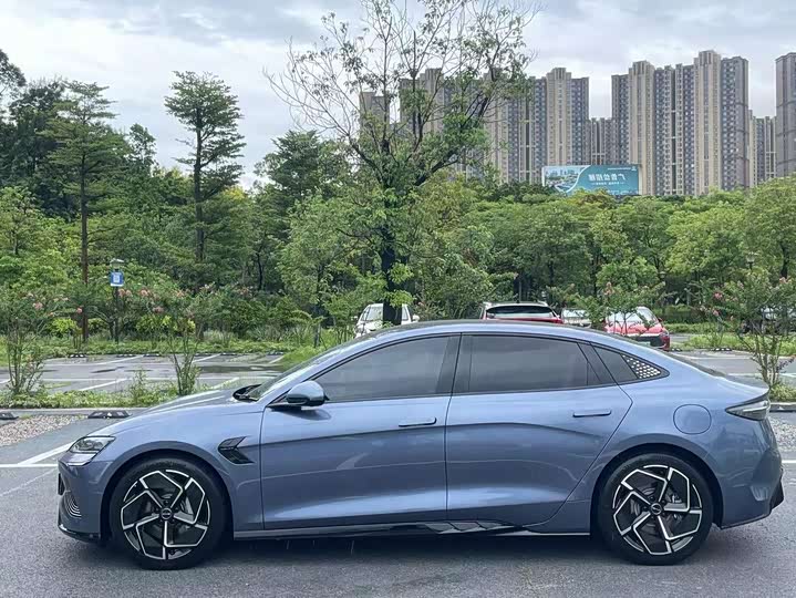 Фото 3 - BYD Seal