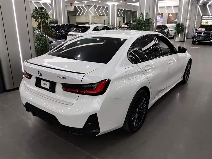 Фото 9 - BMW 3 Series