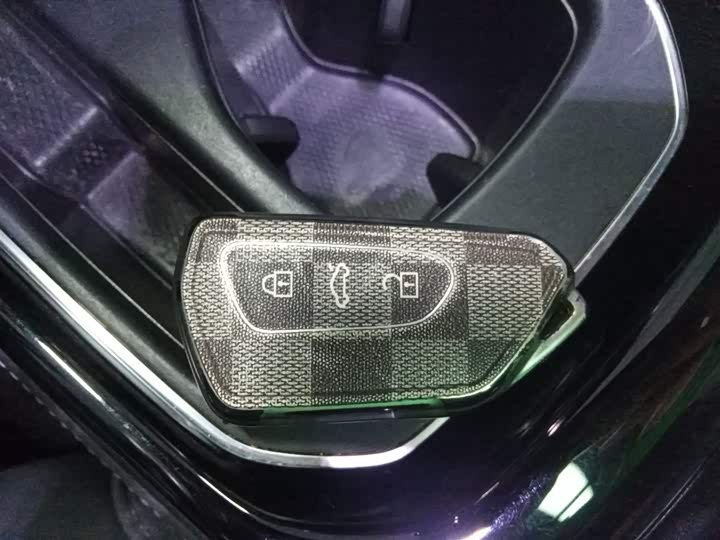 Фото 9 - Volkswagen ID.4 Crozz