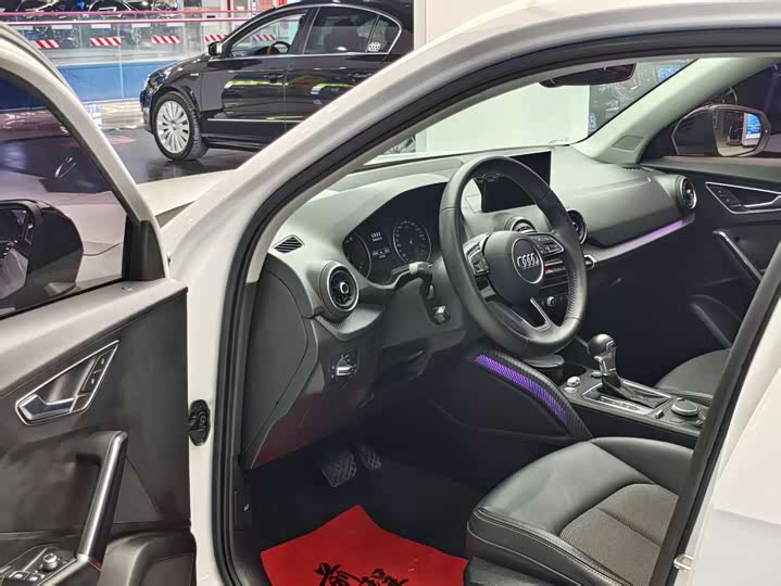 Фото 5 - Audi Q2L