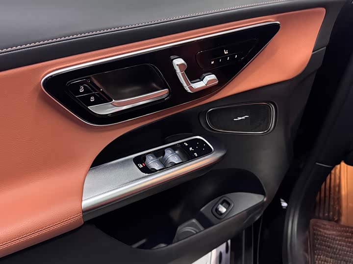 Фото 4 - Mercedes-Benz GLC-Class