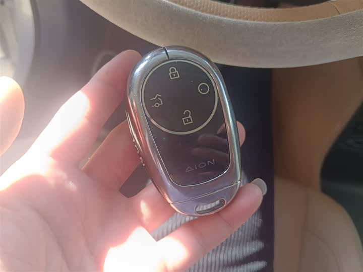 Фото 9 - GAC Aion V