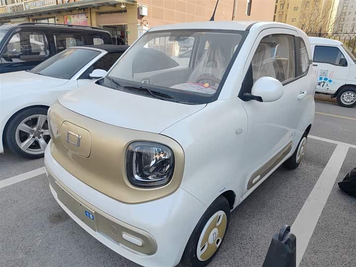 Фото 1 - Bestune Pony