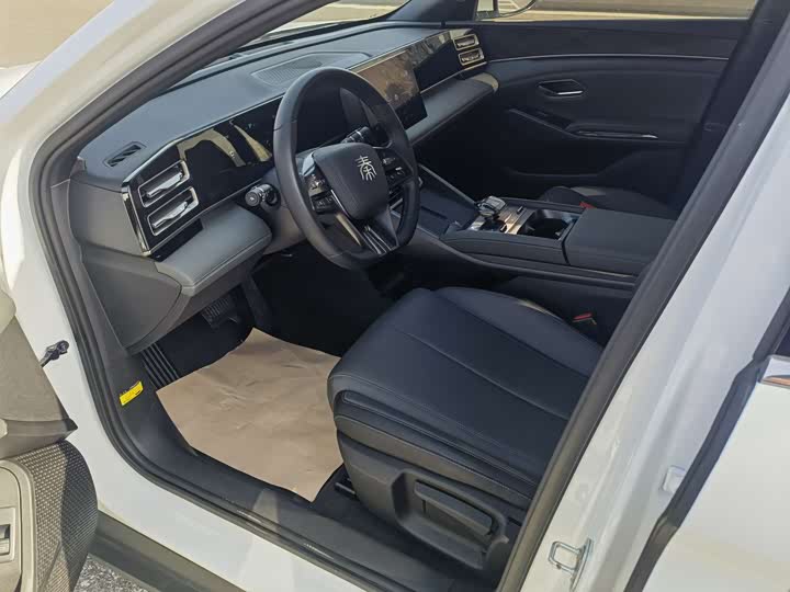 Фото 6 - BYD Qin L