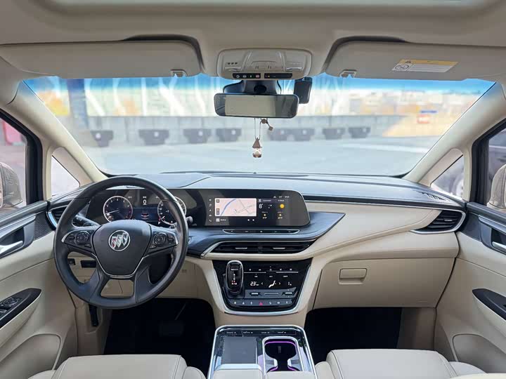 Фото 5 - Buick GL8 ES