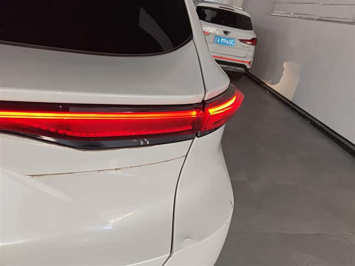 Фото 8 - Toyota Venza