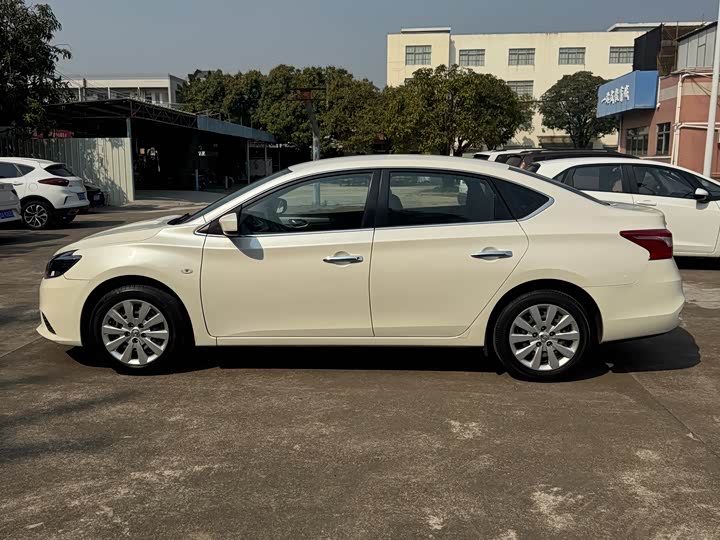 Фото 6 - Nissan Sylphy