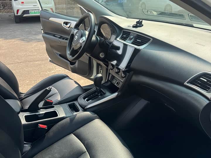 Фото 9 - Nissan Sylphy