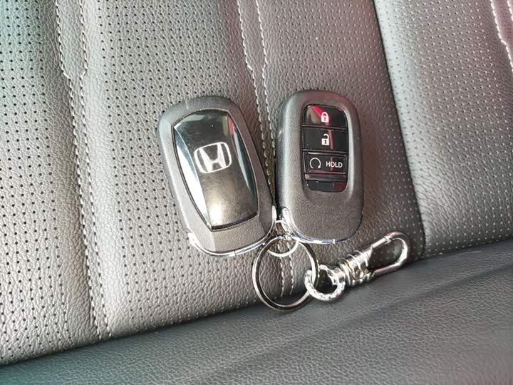 Фото 9 - Honda CR-V